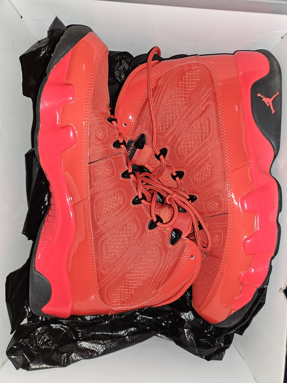 Jordan Air Jordan 9 Retro in Chile Red and Black